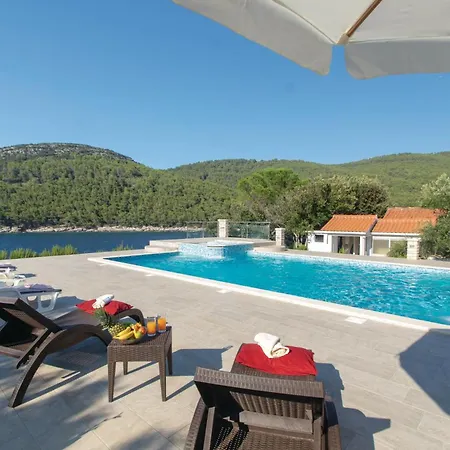 Poplat Bb Croatia Casa de Férias *